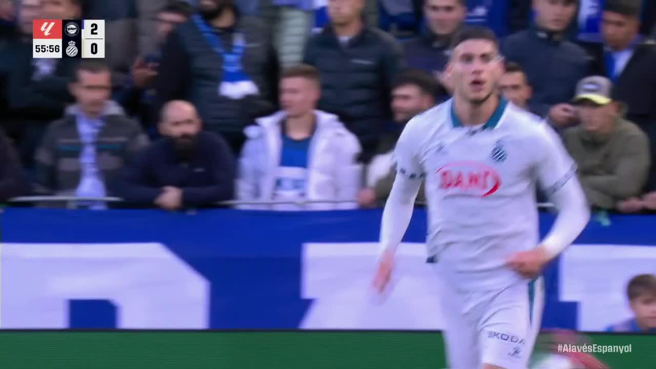 Roberto Fernández scores goal for Espanyol