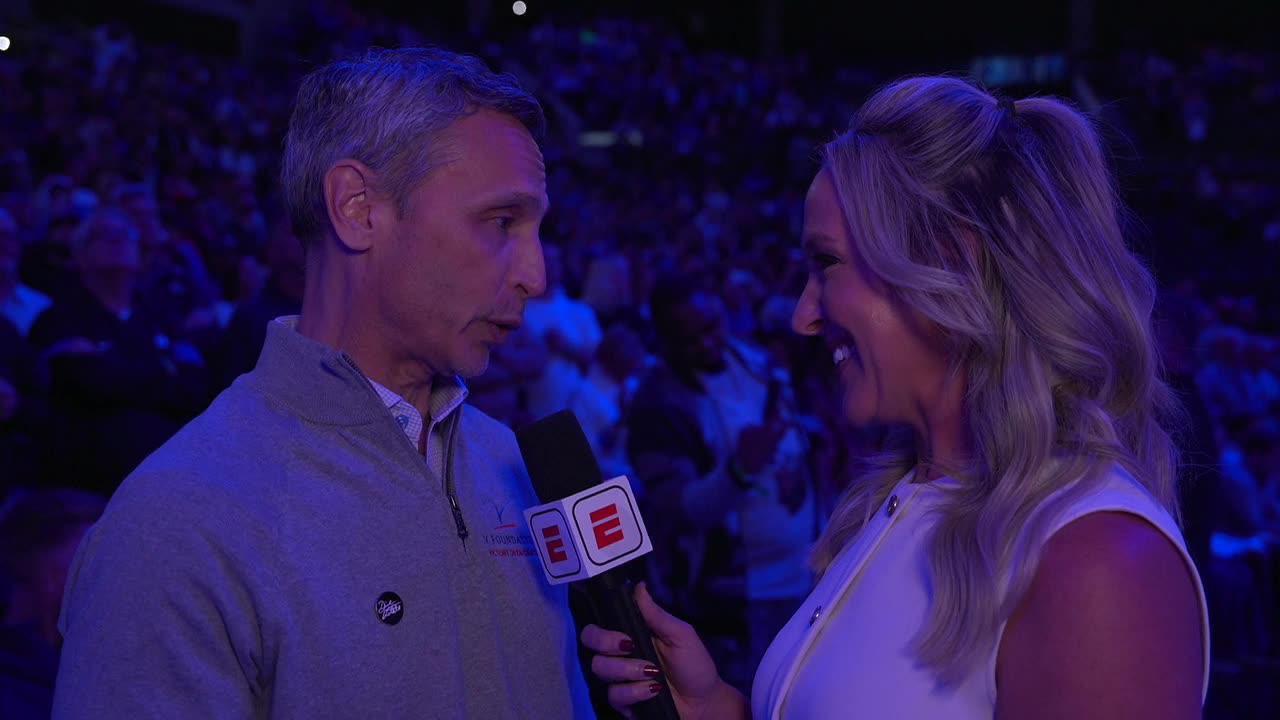 Jimmy Pitaro calls Dick Vitale a 'national treasure'
