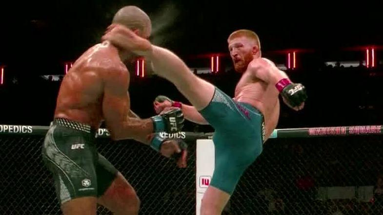 Bo Nickal delivers devastating head-kick KO