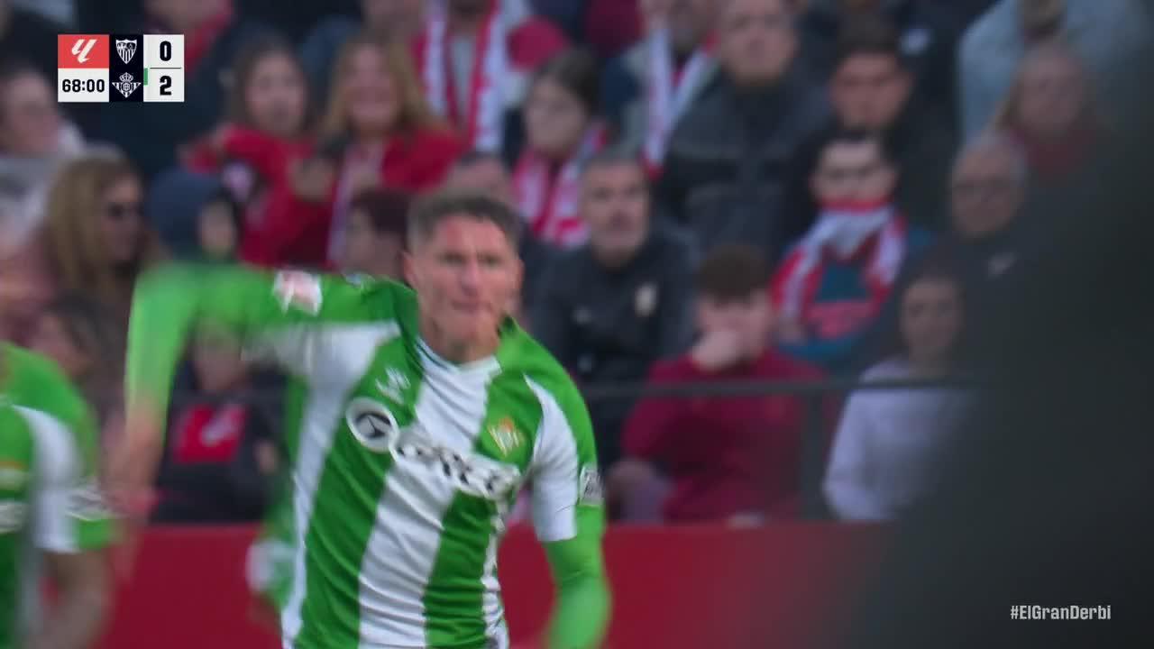 Sergi Altimira gets on the scoresheet for Real Betis